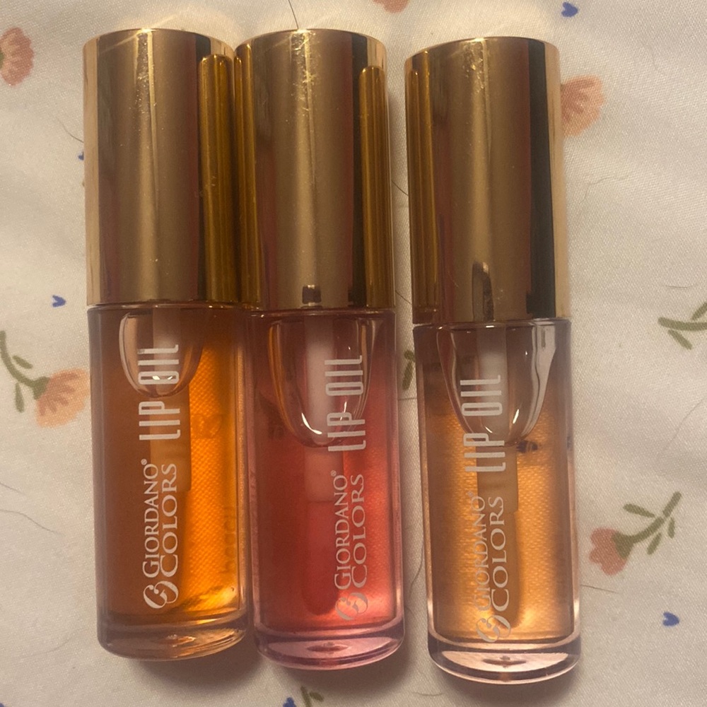 Lip oil